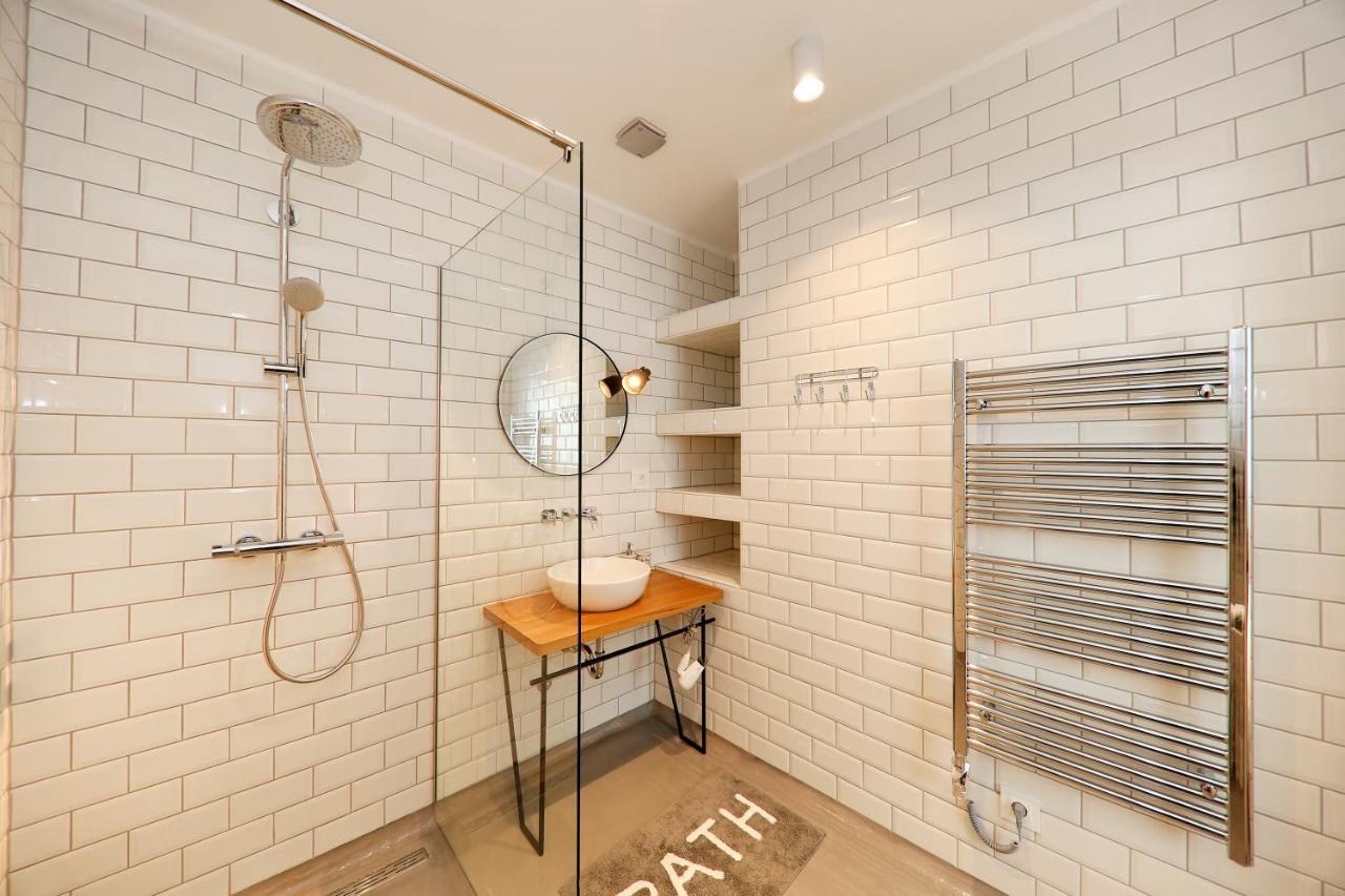 Apartmán Whiterooms 12 *