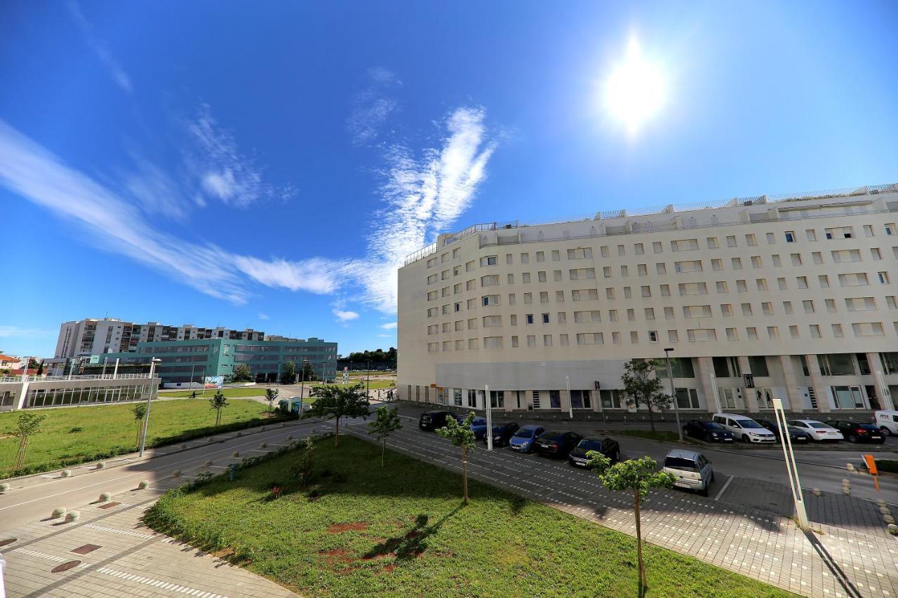 Apartment Whiterooms 12 Zadar